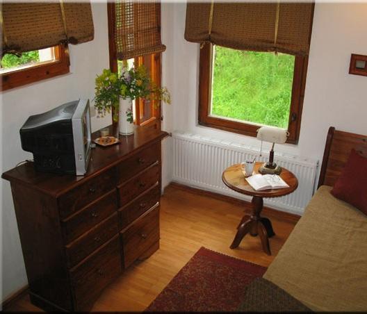 Castle Cottage Bed&Breakfast Belogradtjik Exteriör bild
